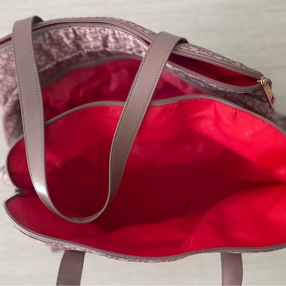 DKNY Medium duffel bag pink monochrome - Picture 5 of 5
